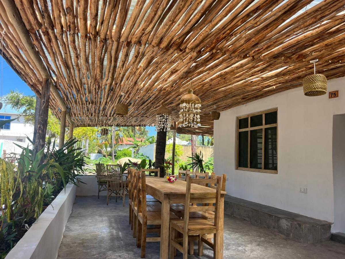 Villa Upendo ปาเยอ ภายนอก รูปภาพ
